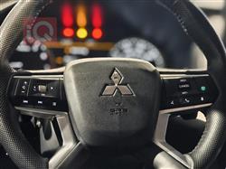 ميتسوبيشي اوتلاندر